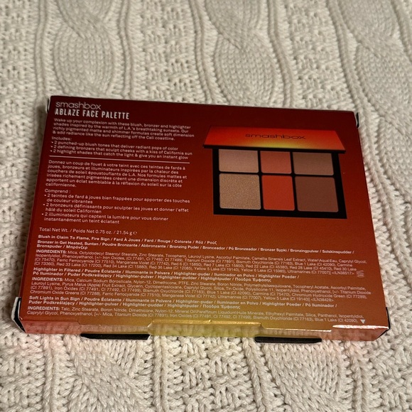Smashbox Ablaze Face Palette. BNIB. 2 blushes, 2 highlights, 2 bronzers. - Picture 5 of 5
